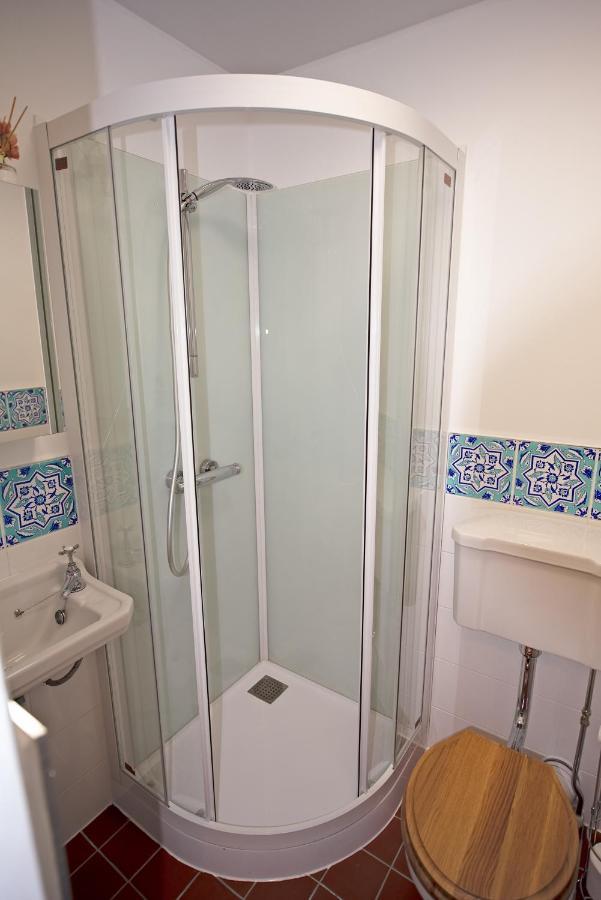 Cosy One Bedroom Flat In City Center เอดินบะระ ภายนอก รูปภาพ
